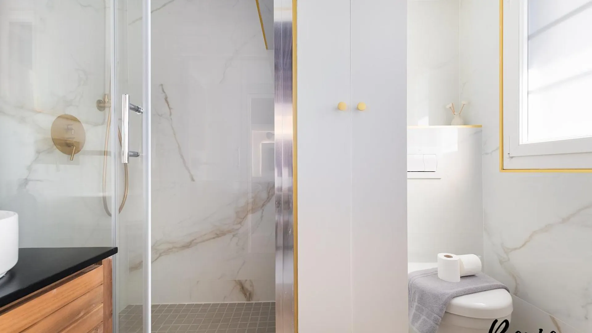 Super Central - Marais Luxury One-Bedroom - Free Parking Paris 0*,