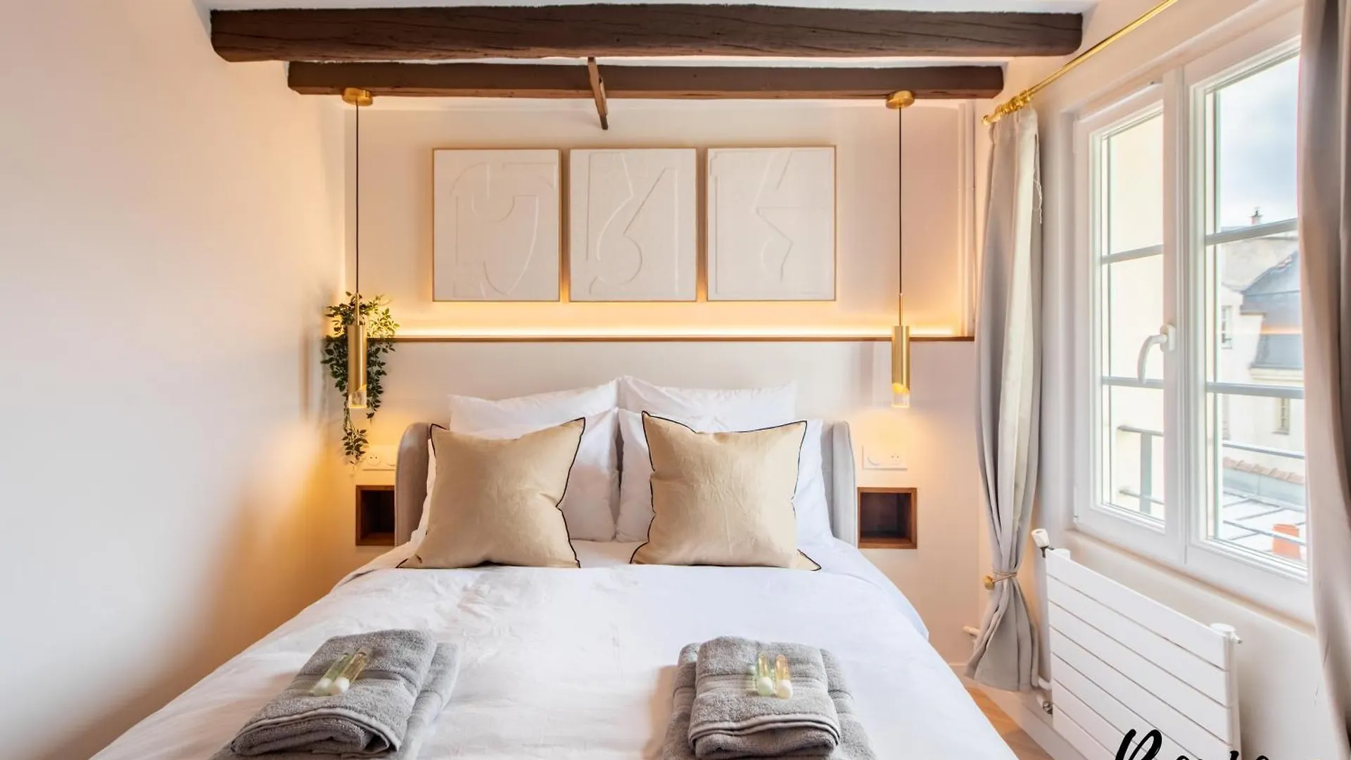 Apartment Super Central - Marais Luxury One-Bedroom - Free Parking Paris