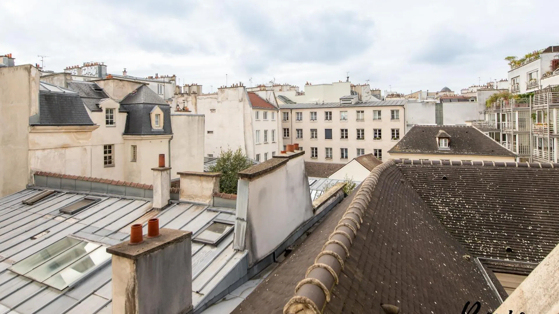 Apartment Super Central - Marais Designer One-Bedroom - Free Parking